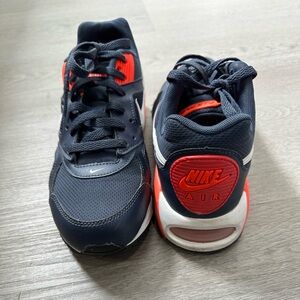 Nike Women's Air Max Blue, White and orange, Size 8